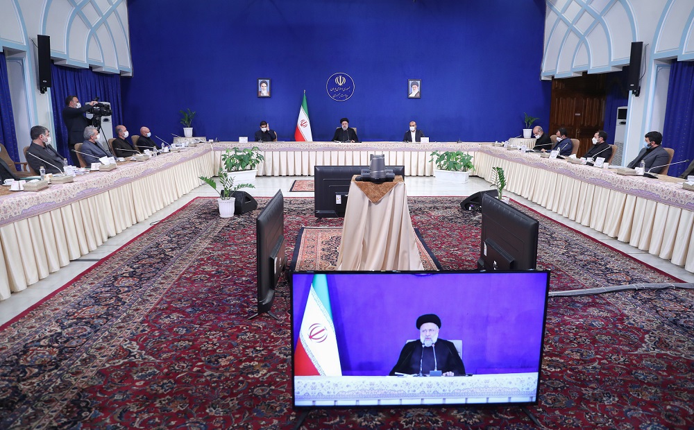 رئیس‌جمهور در جلسه هیات دولت: دولت به سفرهای استانی و ارتباط بی‌واسطه با مردم با قوت ادامه می‌دهد